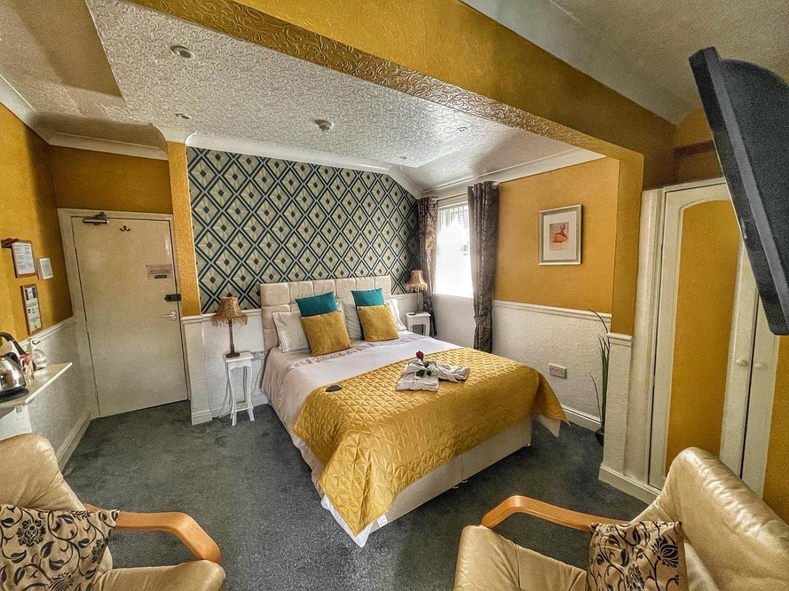 Deluxe Room,1589597061:JPEG