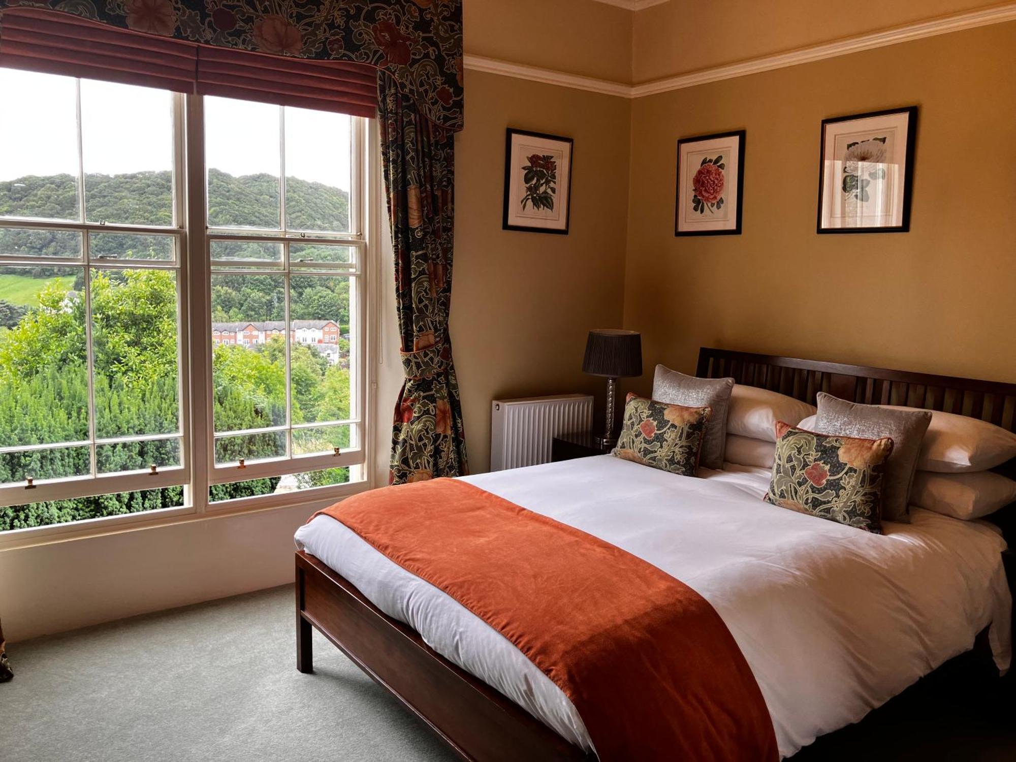 King Room with Garden View