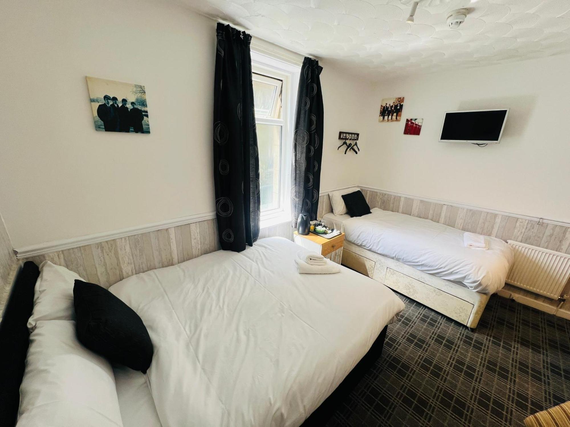 Triple Room,1605267309:JPEG