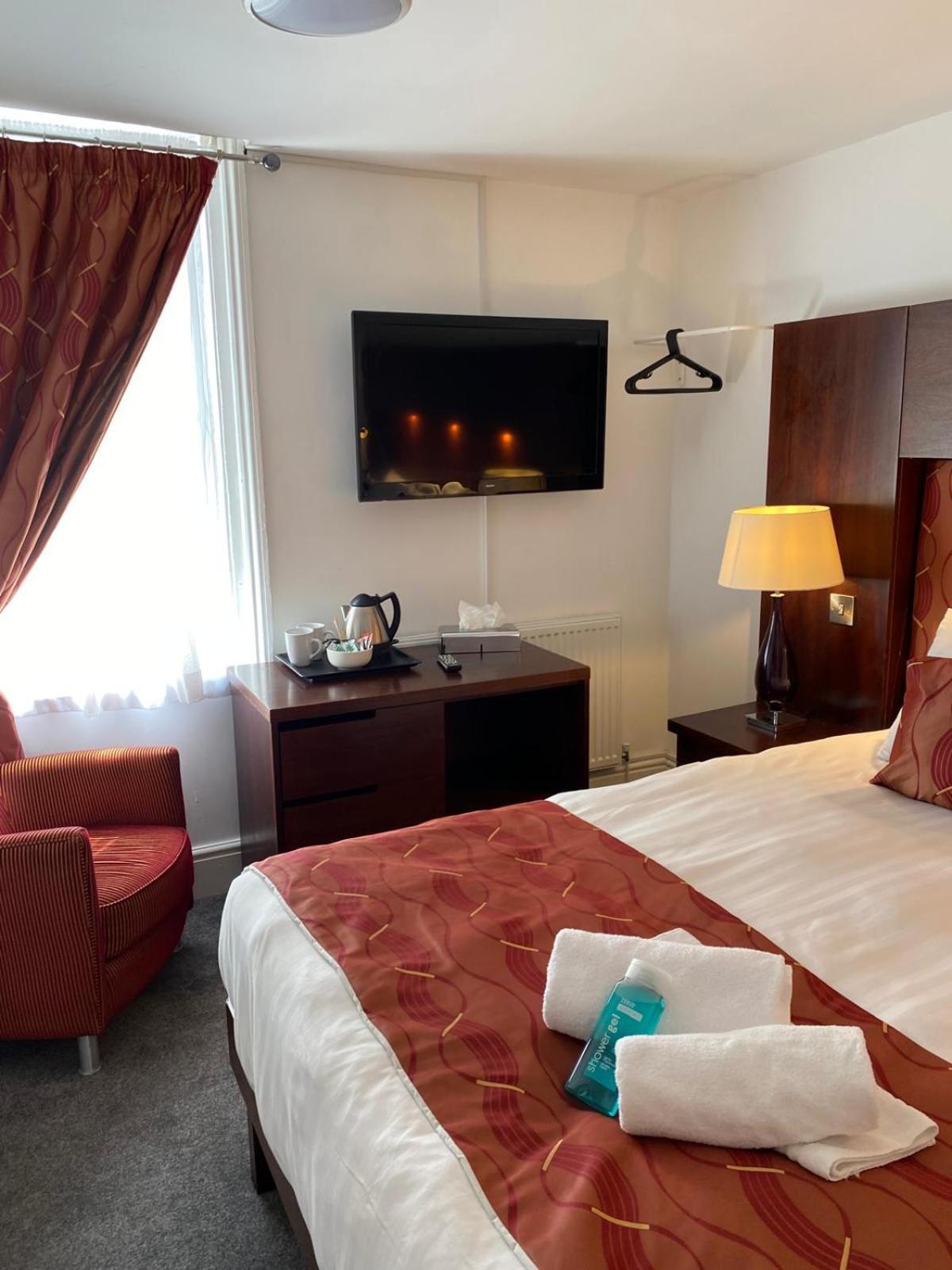 Large Double Room