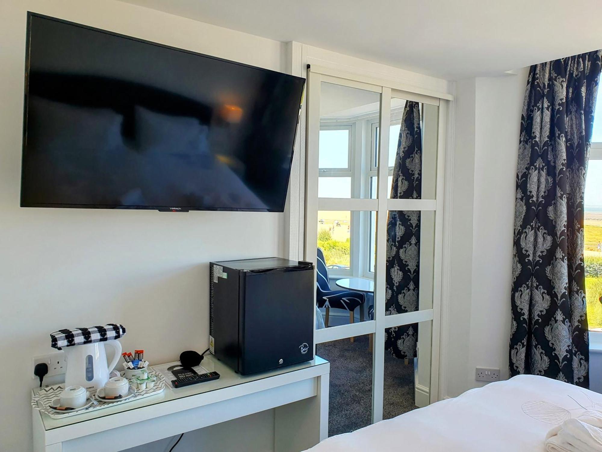 Deluxe King Room with Sea View