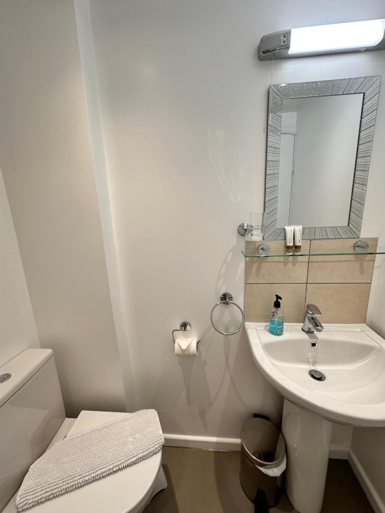 Single Room with Private Bathroom