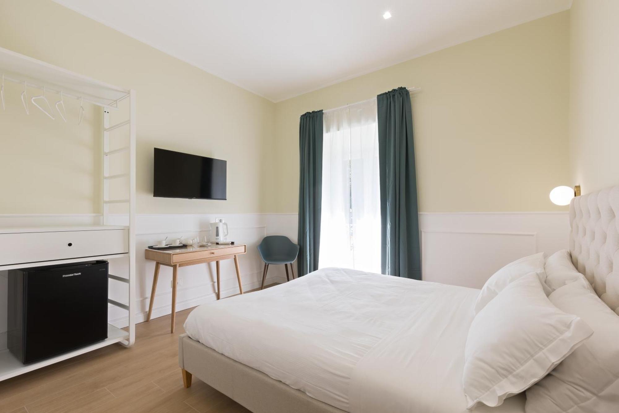 Deluxe Double Room,1614558557:JPEG