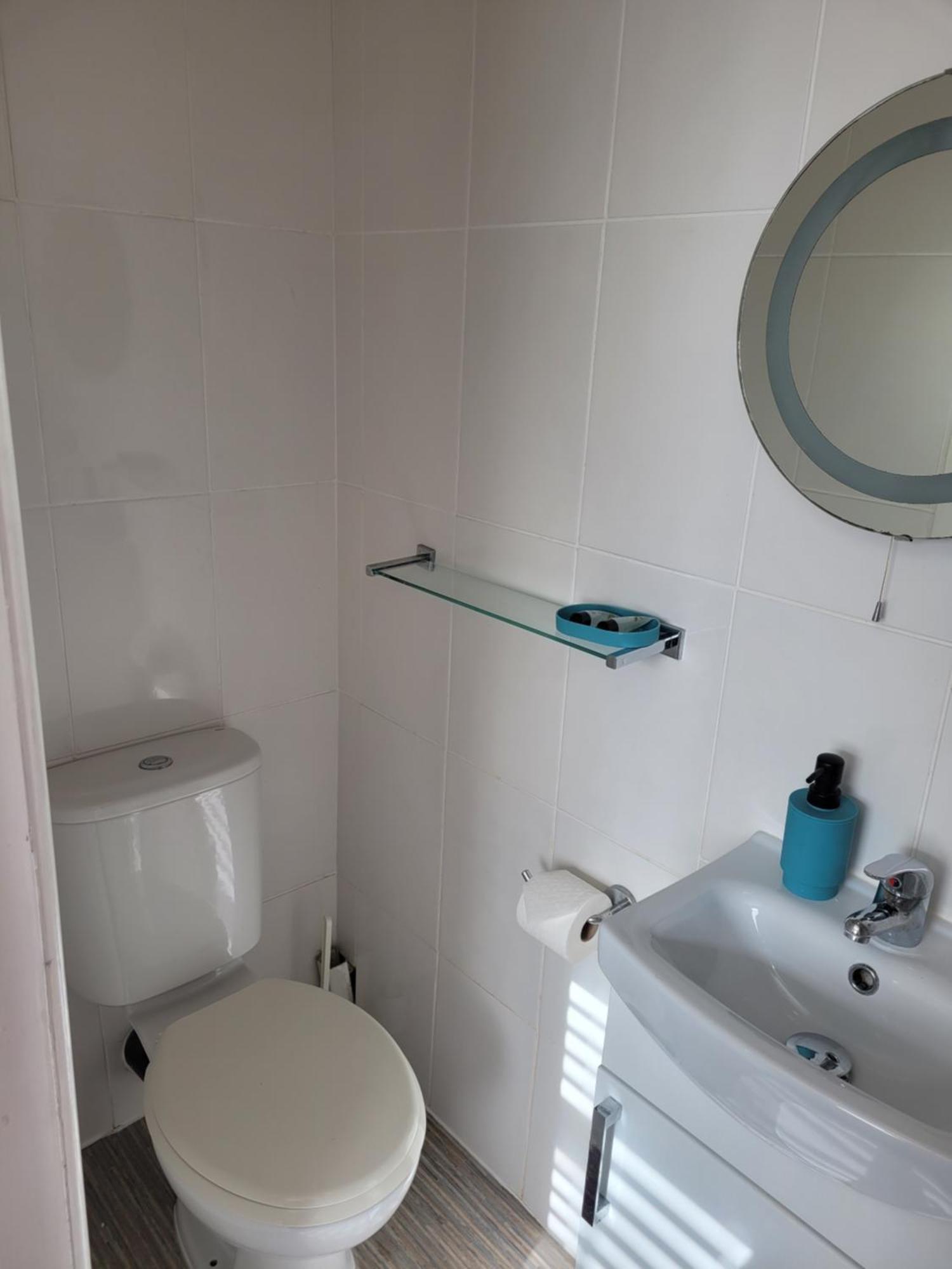 Triple Room,1659459946:JPEG