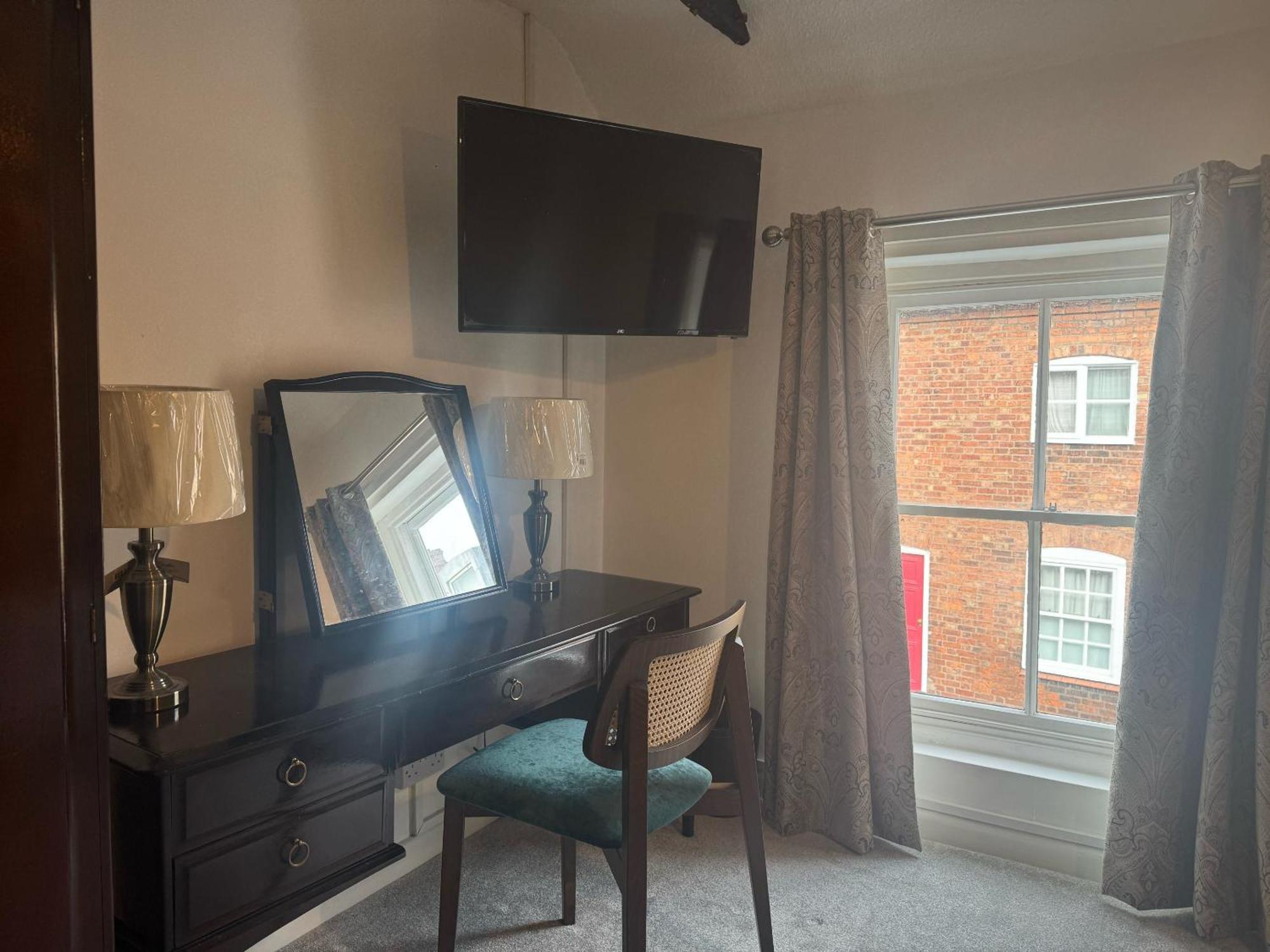 Quadruple Room with Bath