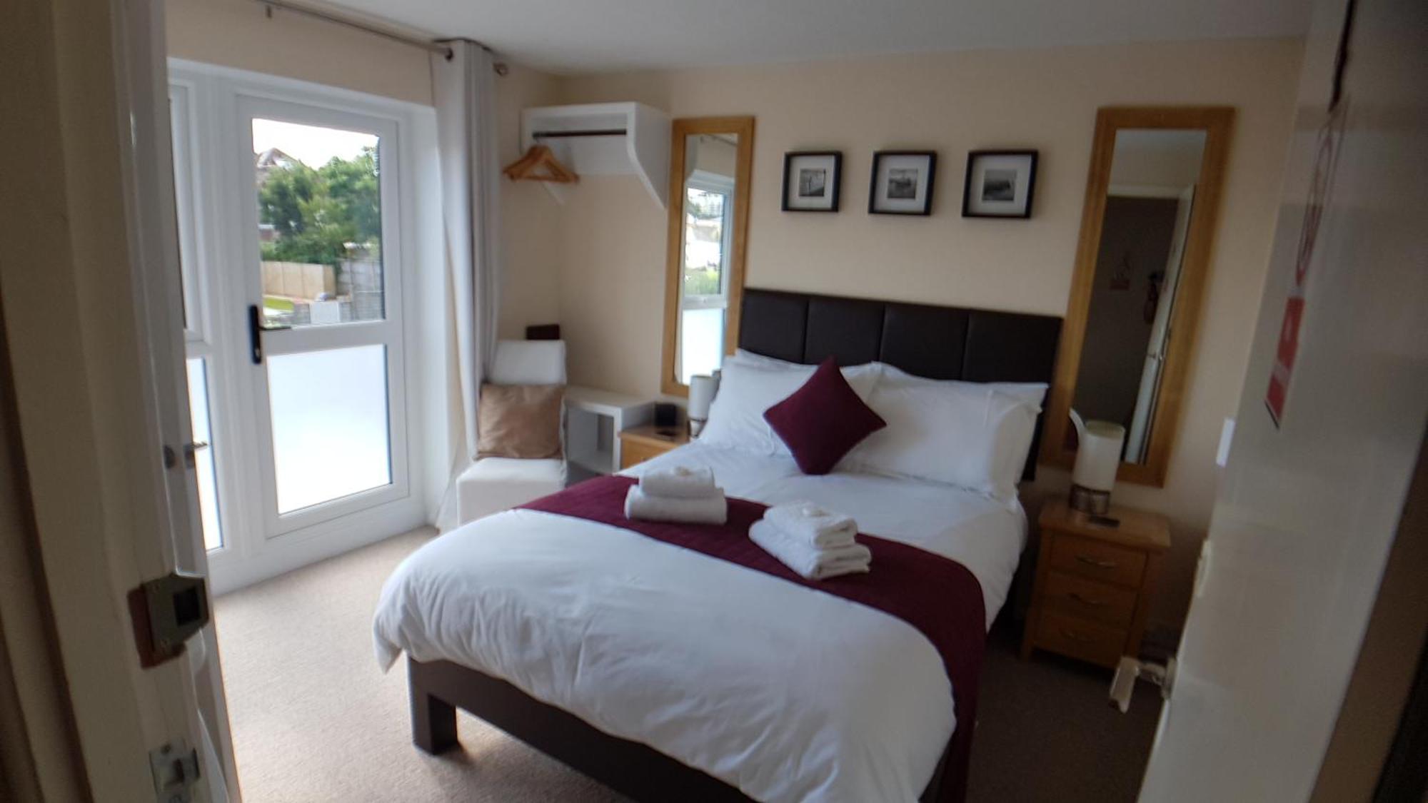 Standard Double Room,1739469522:JPEG