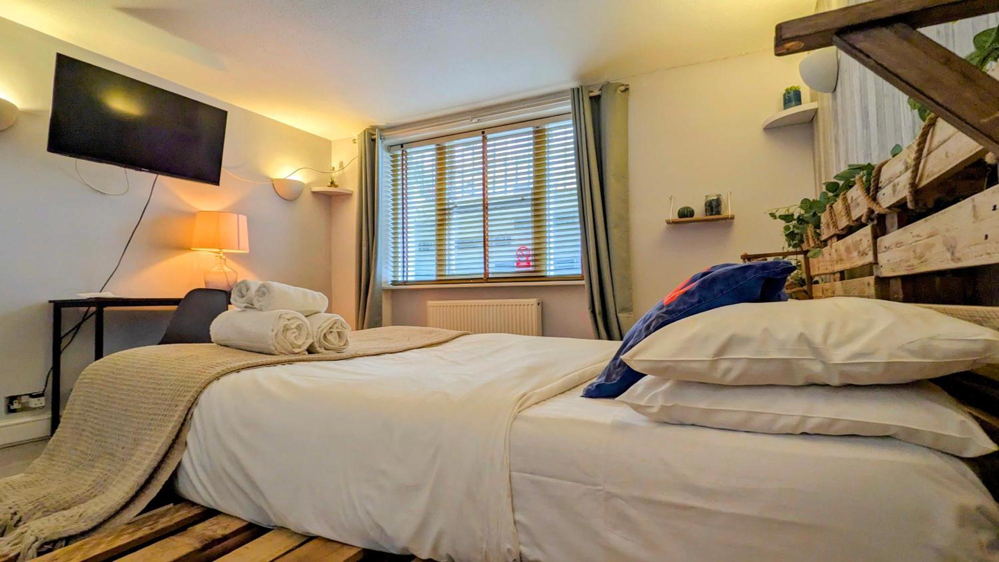 Double Room,1641230691:JPEG
