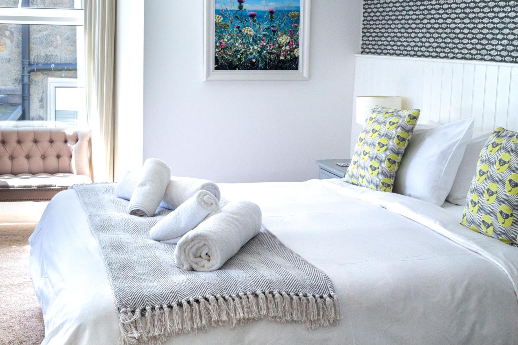Deluxe Family Suite
