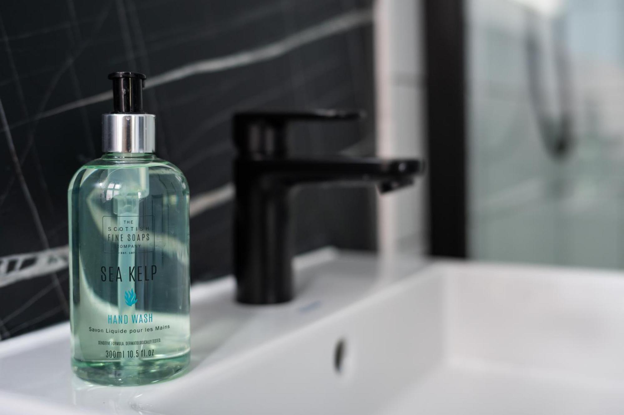 Family Room with Private Bathroom,1652759274:JPEG