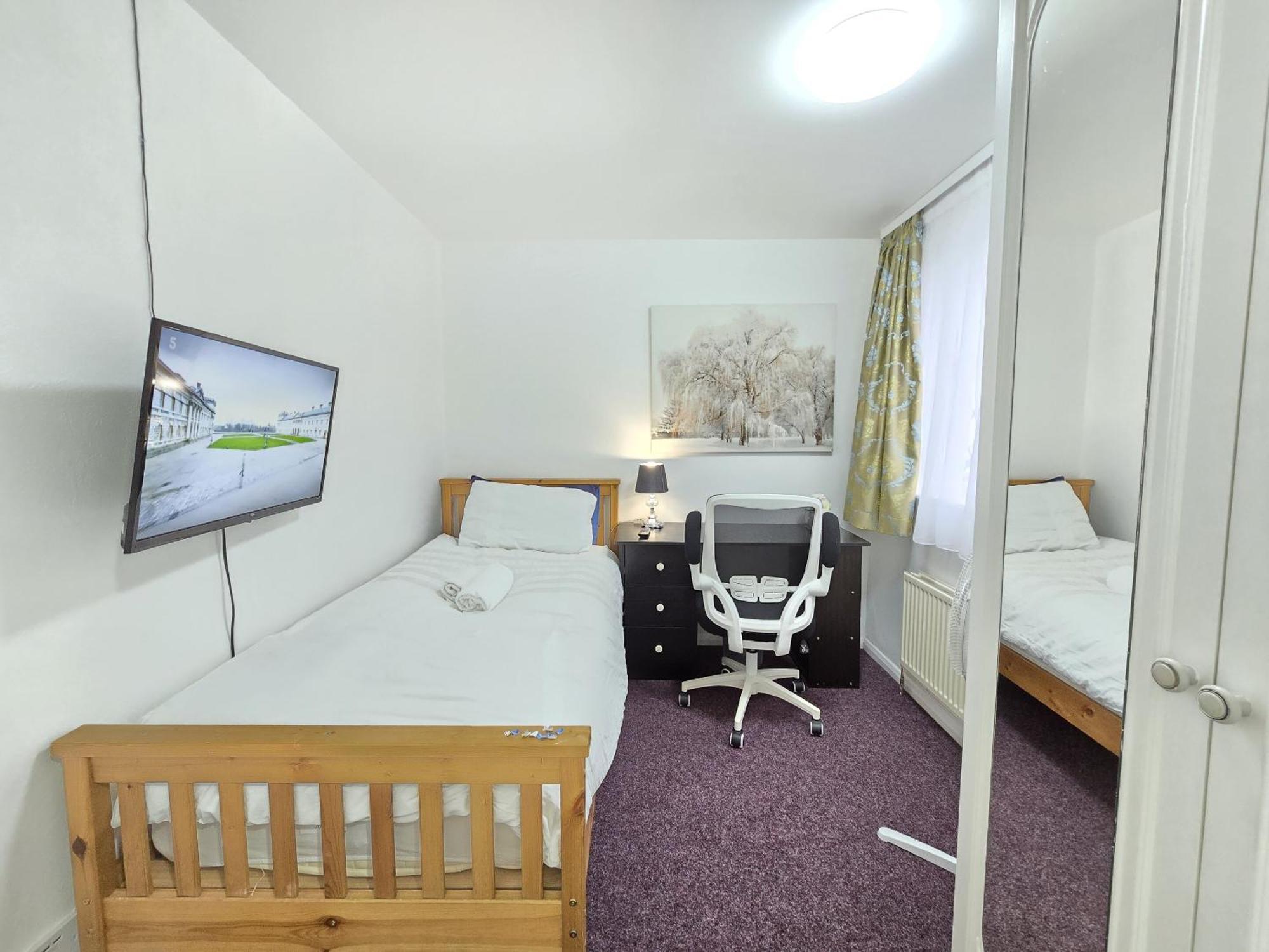 Single Room with Private Bathroom