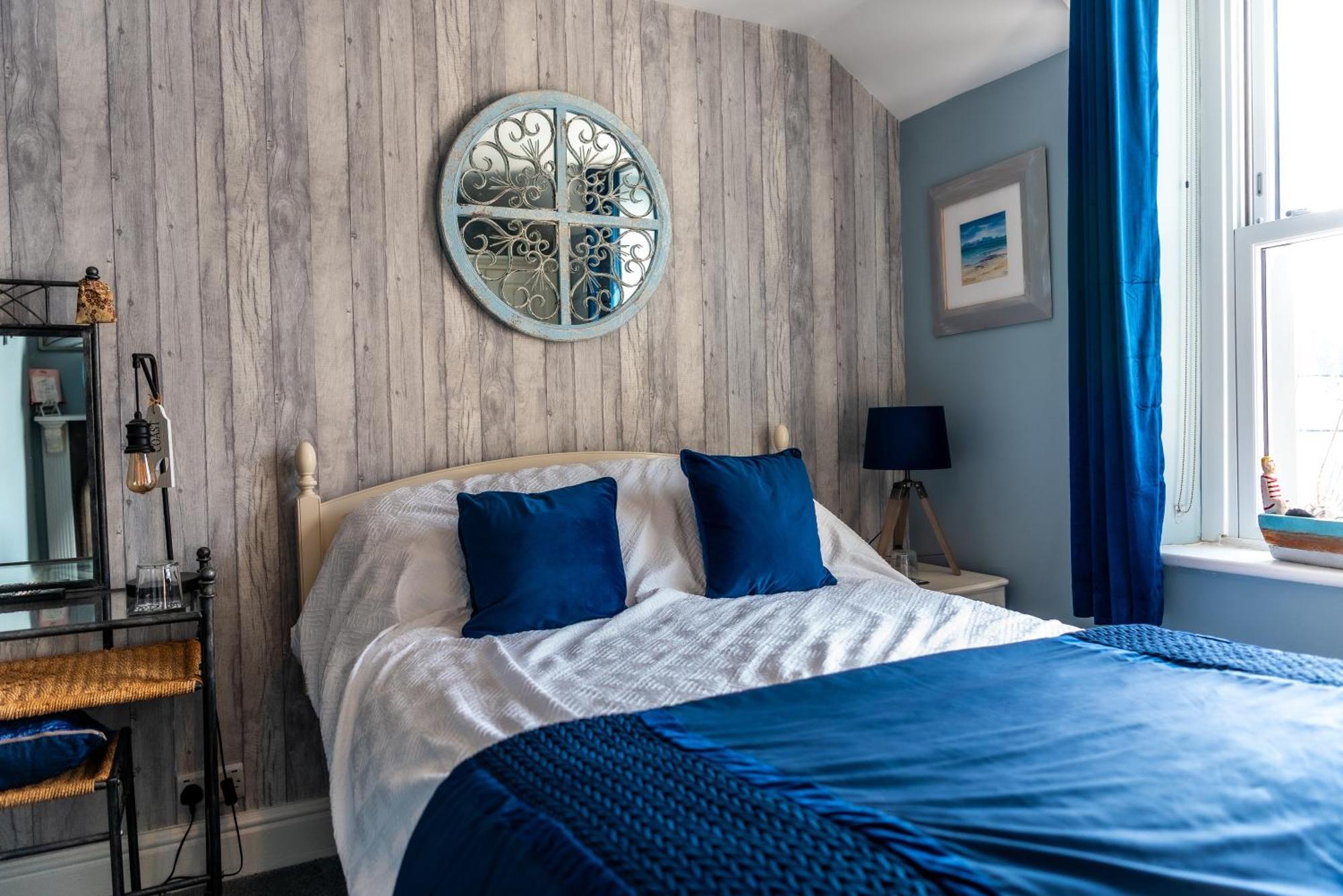 Double Room with Mountain View