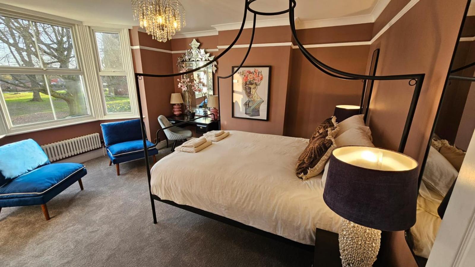 Superior King Room