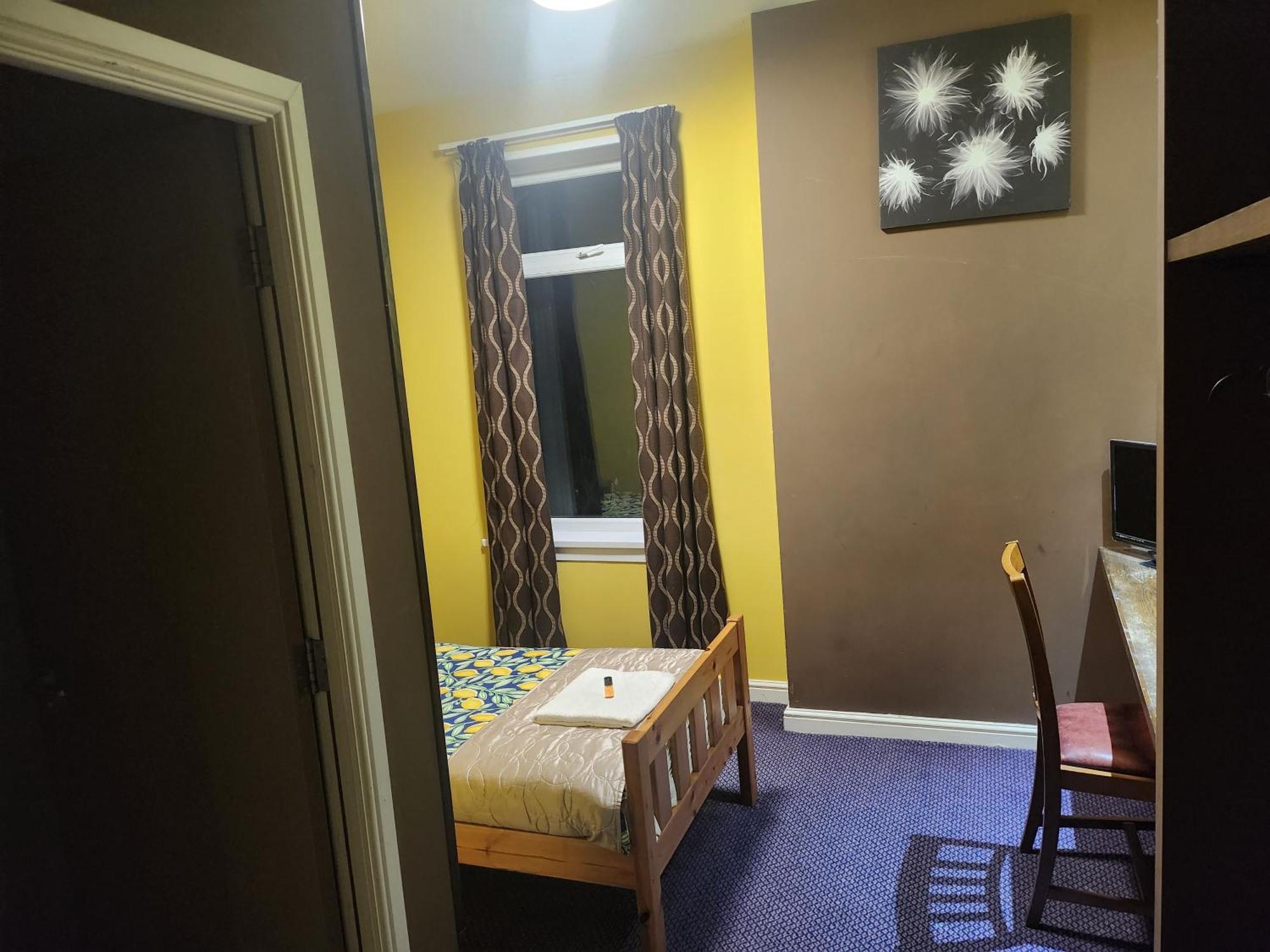 Single Room with Shower