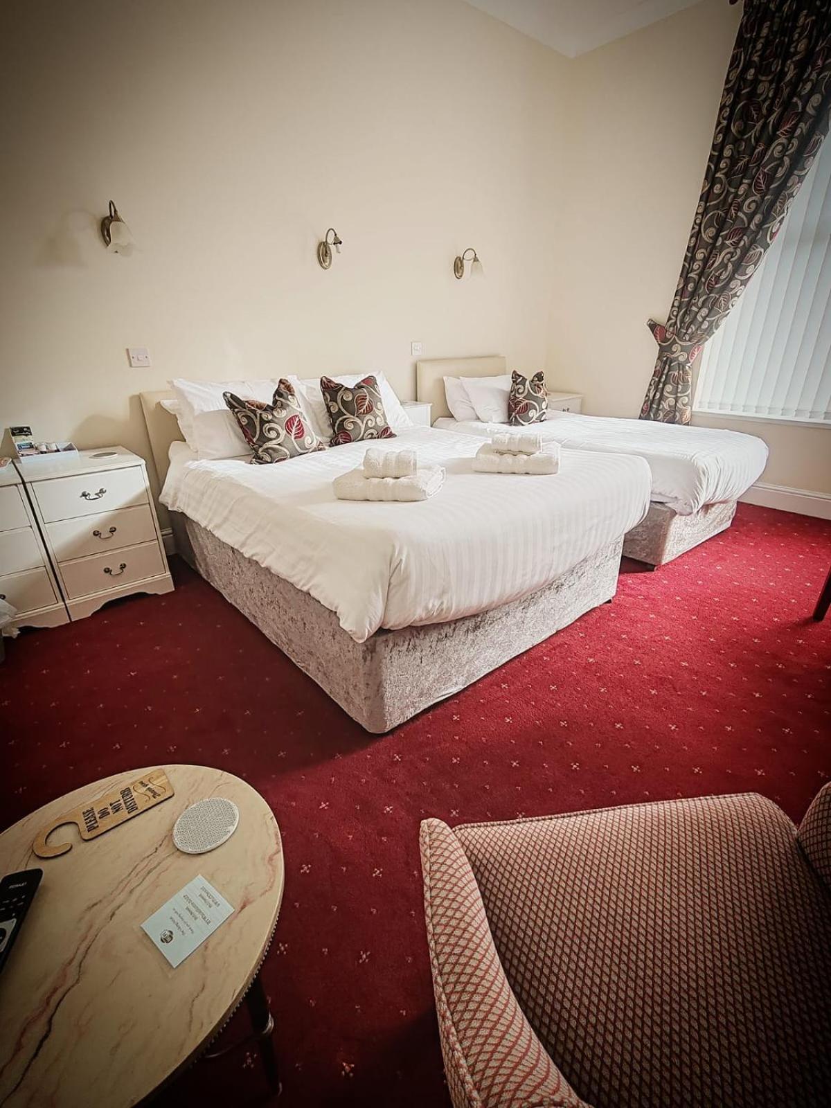 Double or Twin Room with Private Bathroom