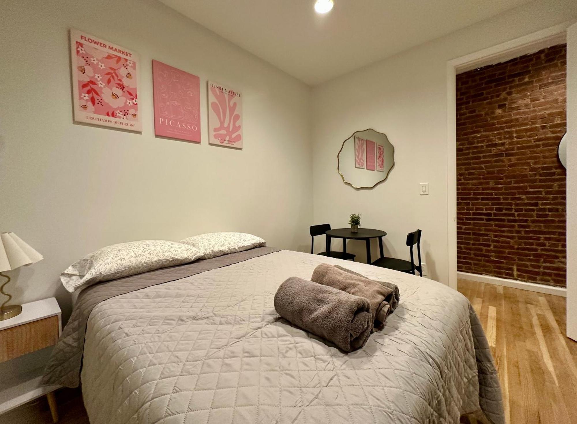 Double Room with Shared Bathroom
