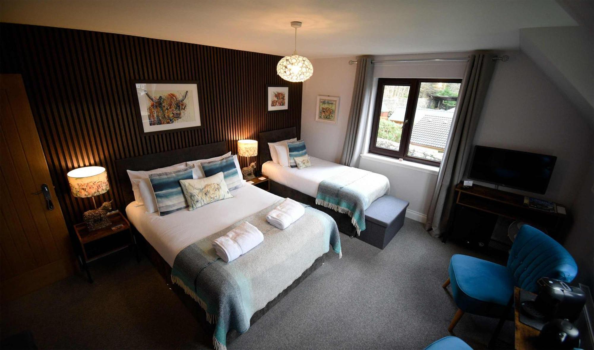 Deluxe Family Room
