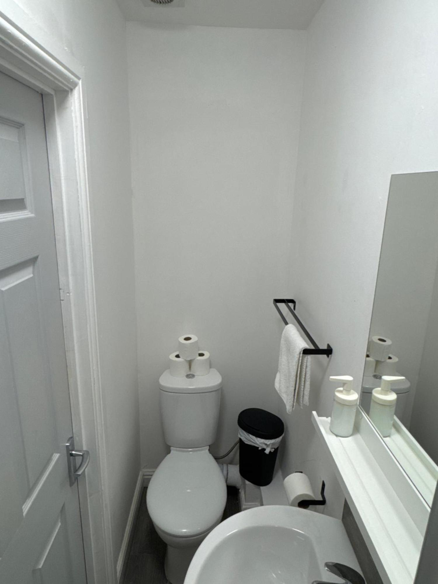 Economy Twin Room