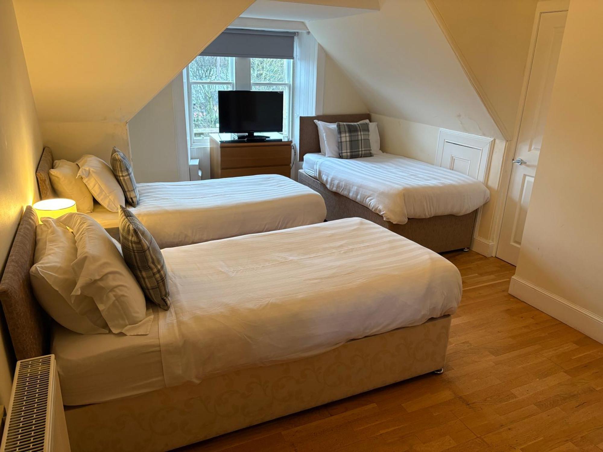 Triple Ensuite Room