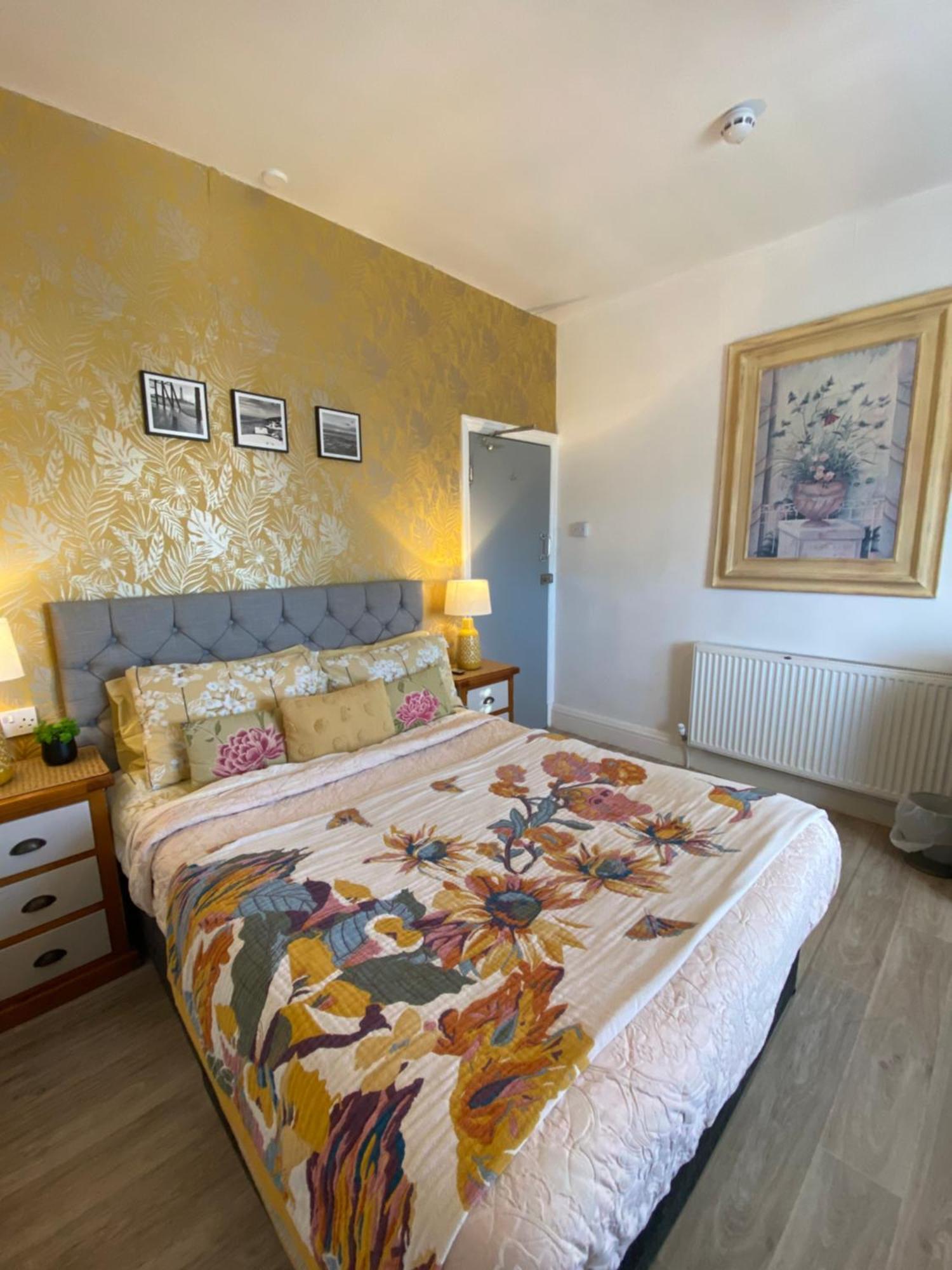 Two-Bedroom Suite,1743340399:JPEG