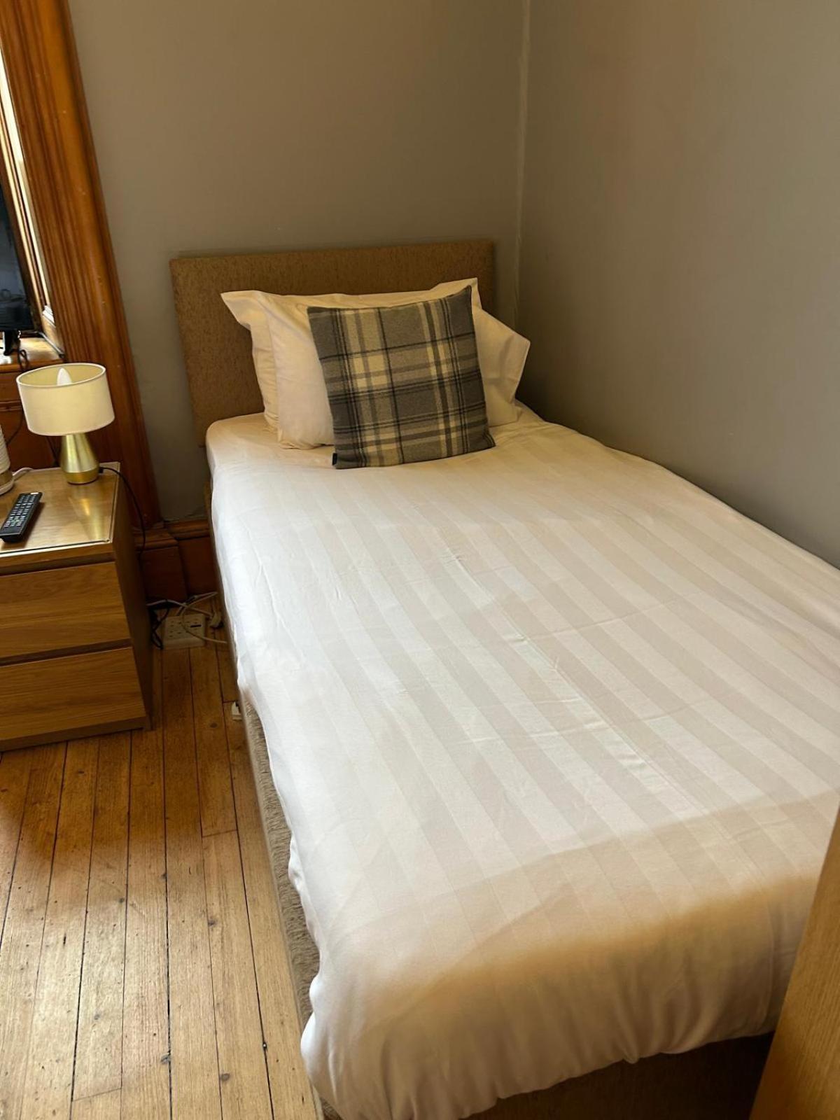 Triple En- Suite Room