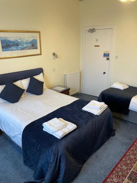 Triple Room with Private Bathroom