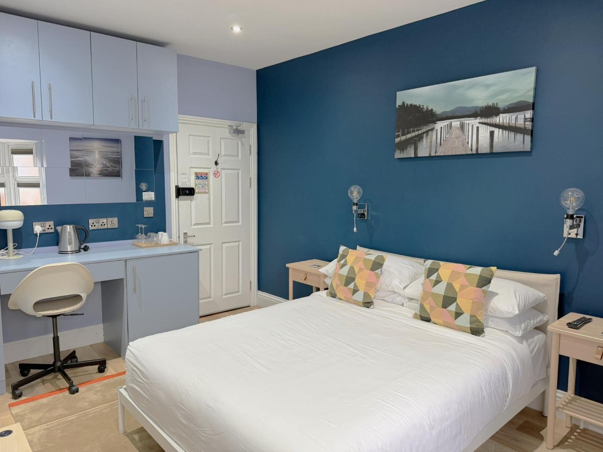 Superior King Room