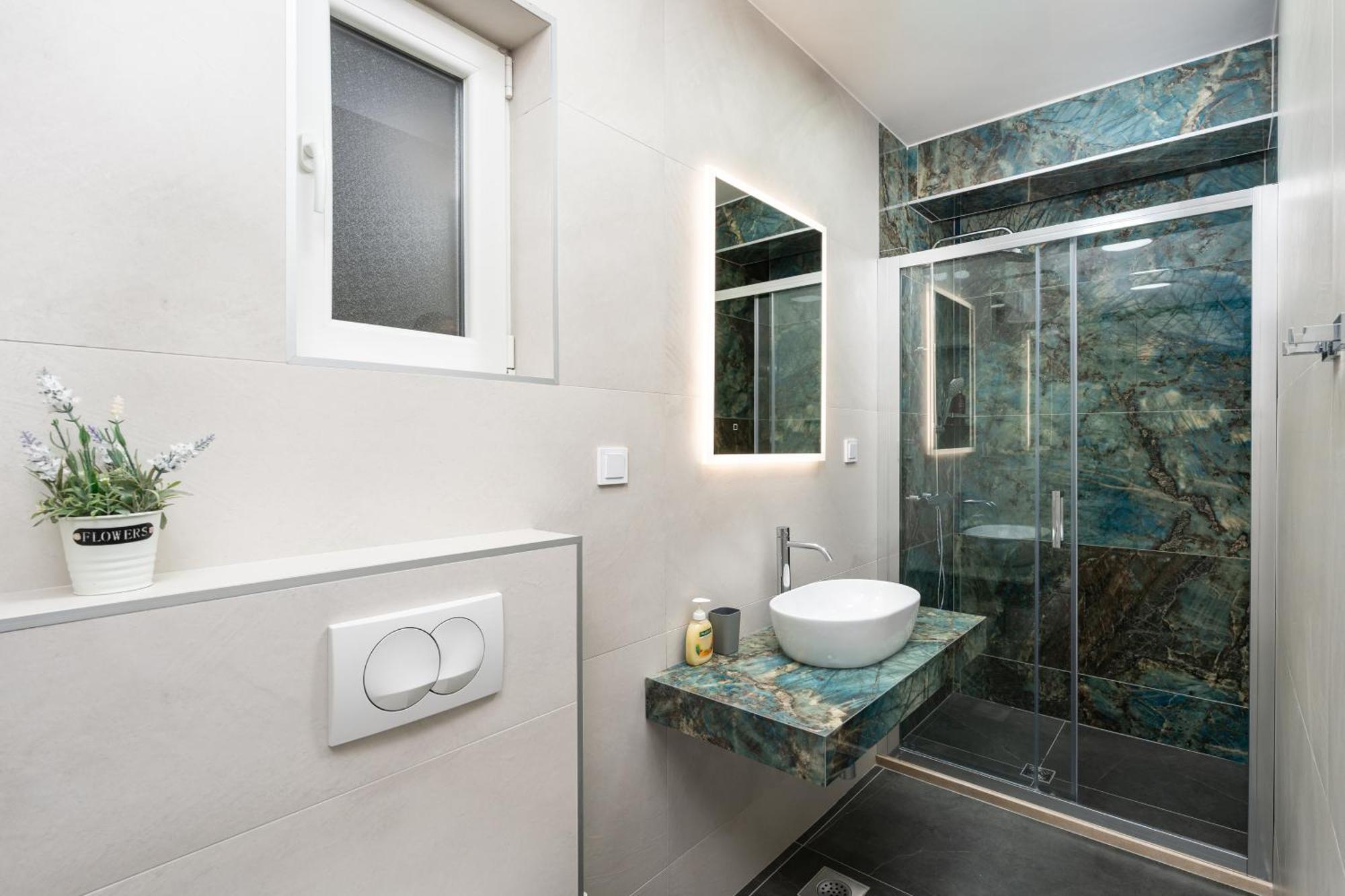 King Room with Garden View