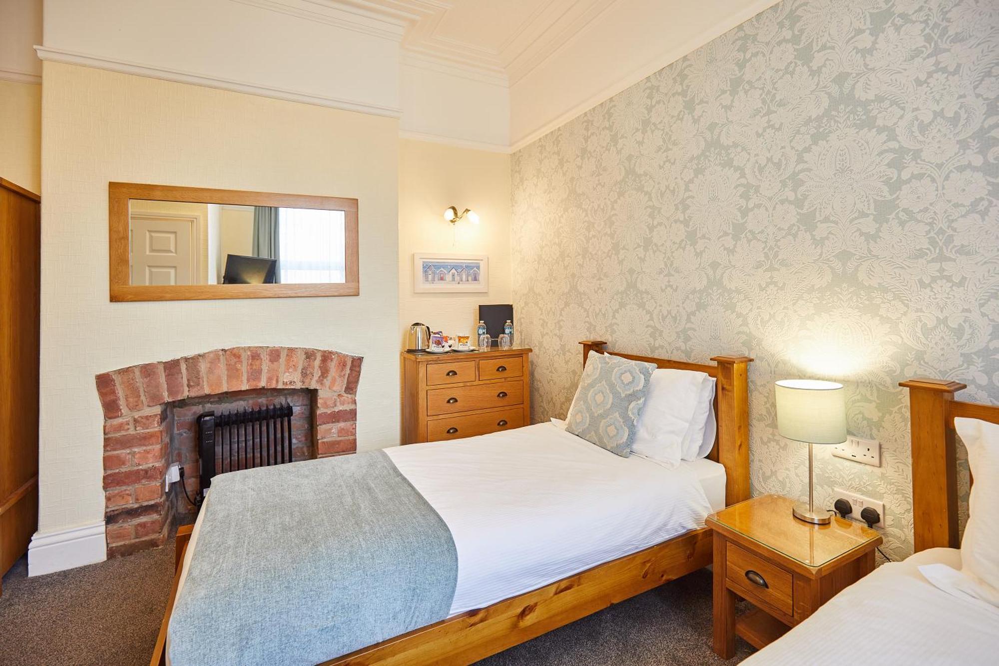 Twin Room - Ground Floor