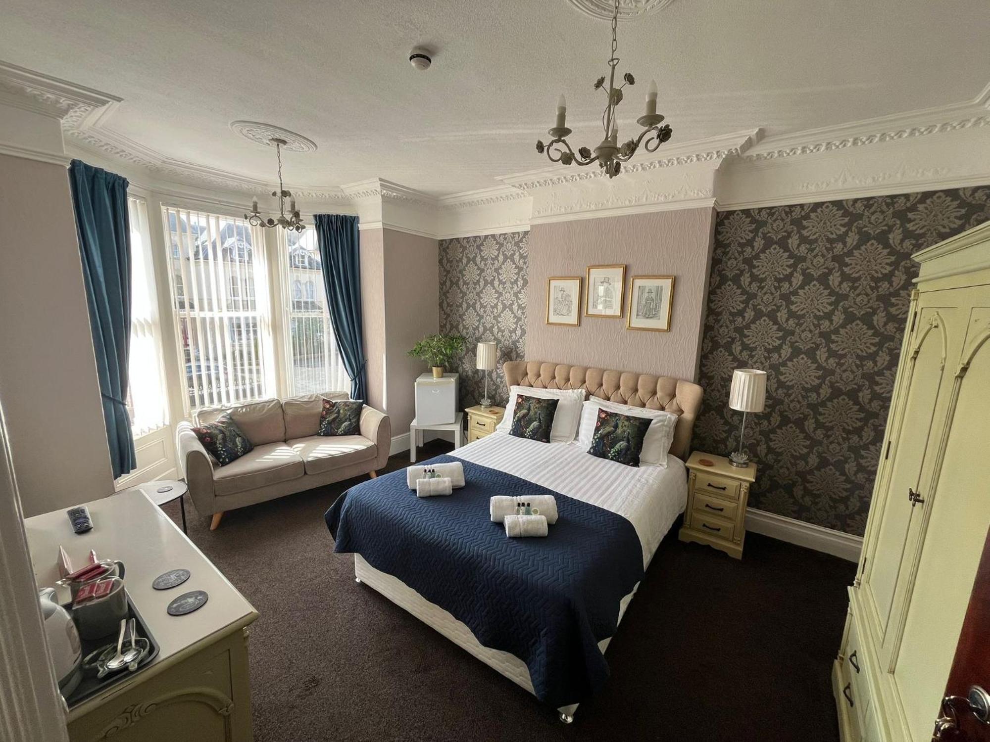 Superior King Room