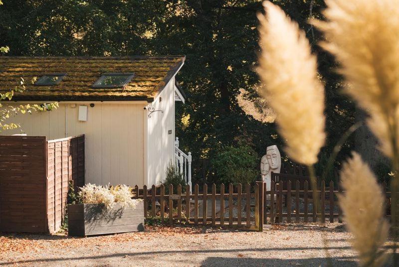Garden Lodge