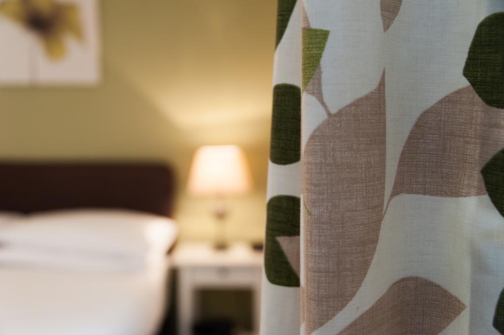 Small Double Room,191148235:JPEG