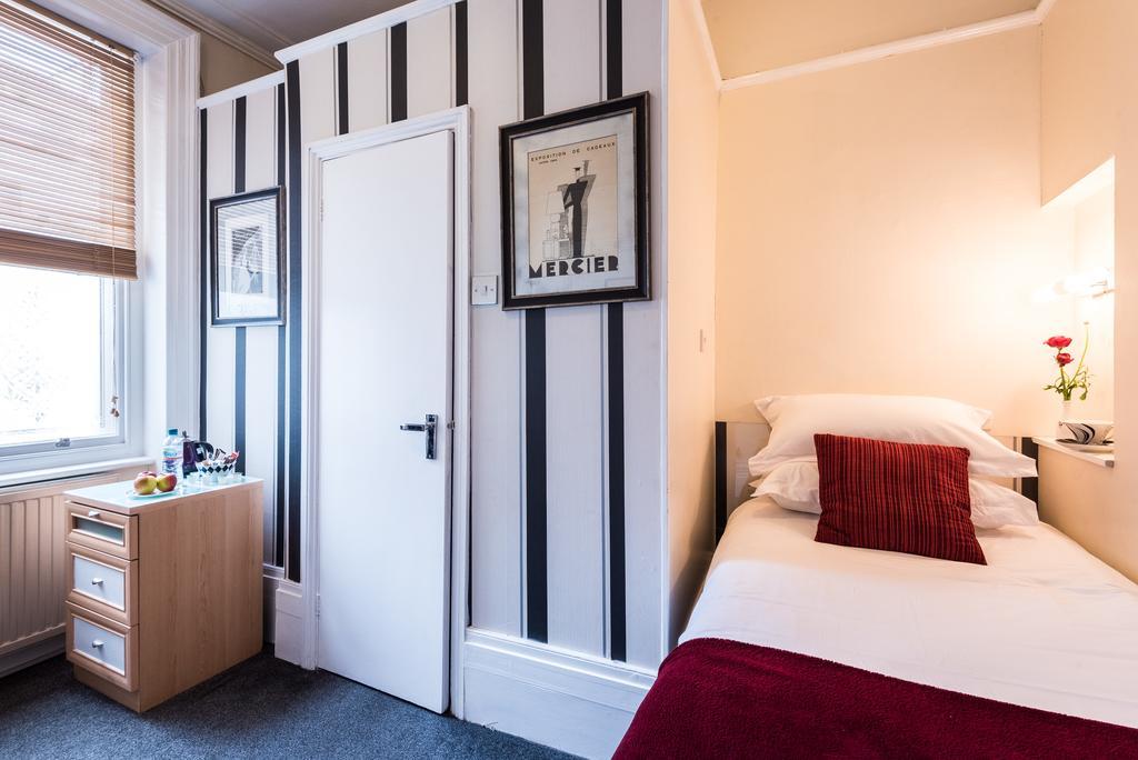Single Room,226545335:JPEG