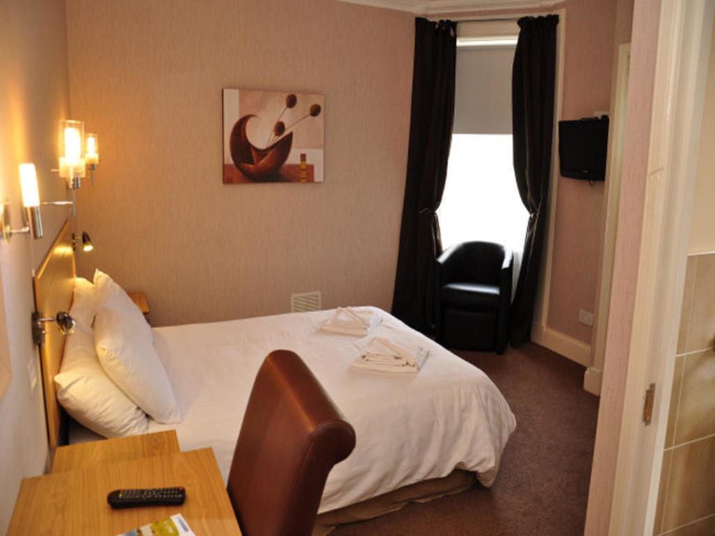 Standard King Room