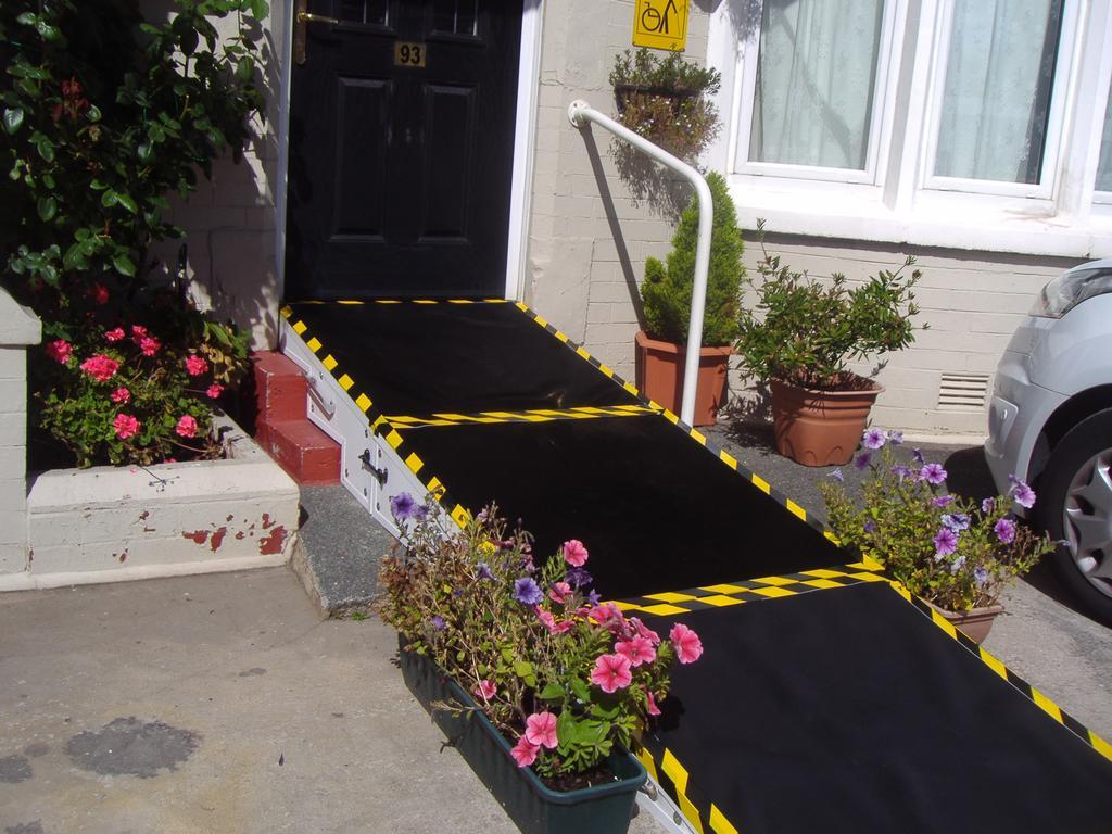 Twin Room - Wheelchair Access with Wet Room