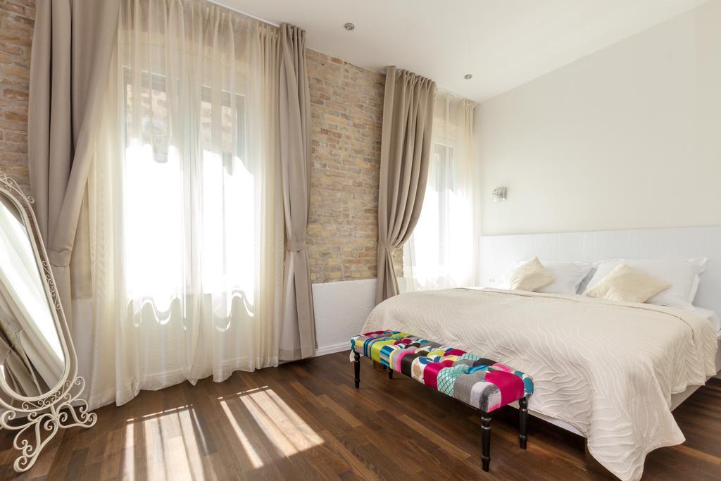 Deluxe Double Room with Castle View