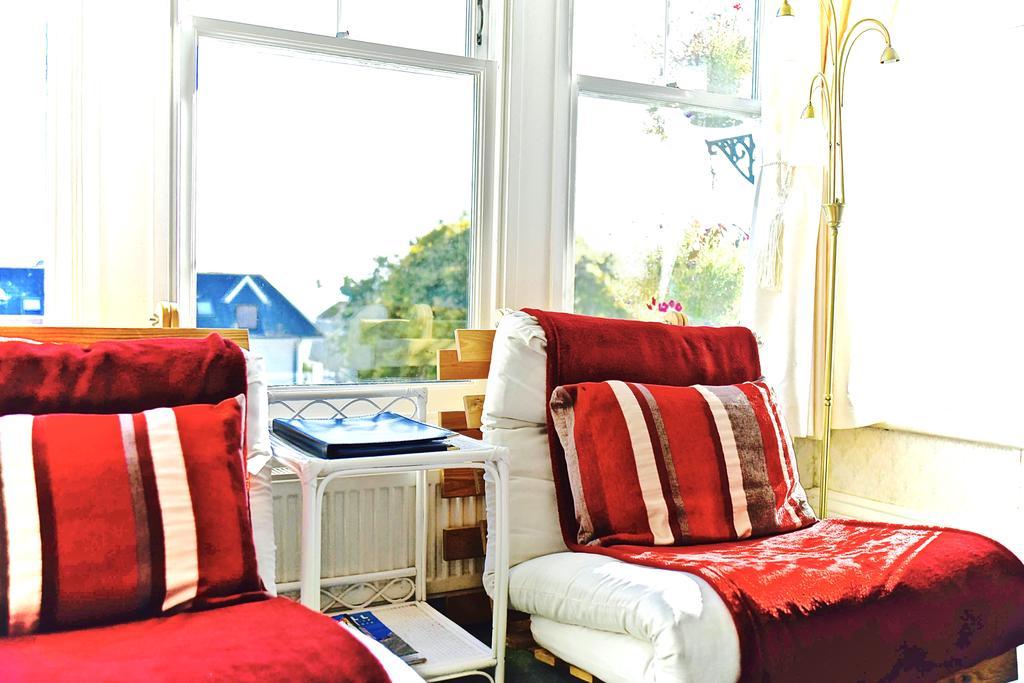 Double or Twin Room with Sea View