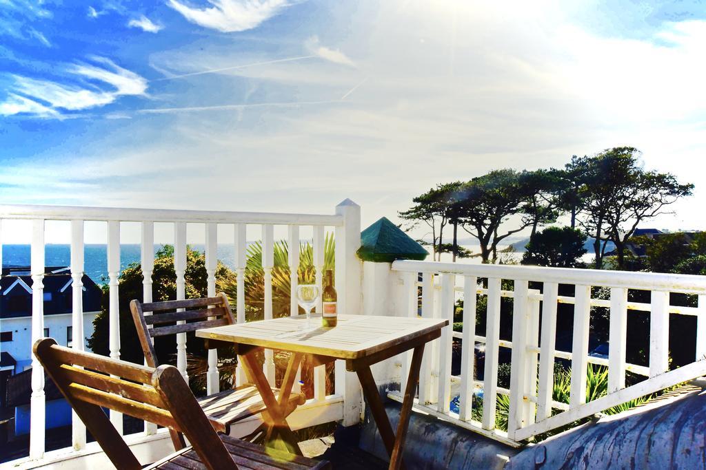 Deluxe Double Room with Balcony and Sea View
