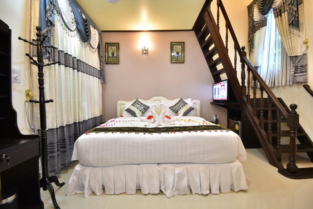 Deluxe Family Suite