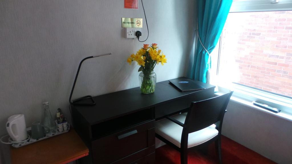 Single Room with Shared Bathroom