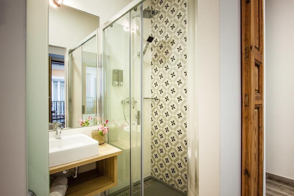 Interior Double Room