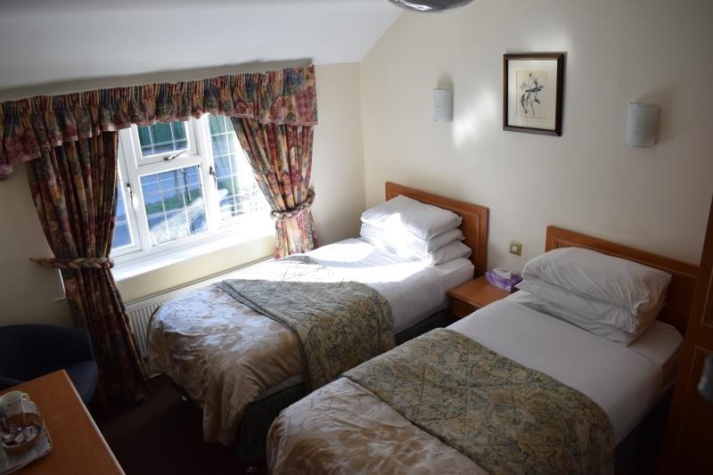 Twin Room,403902093:JPEG