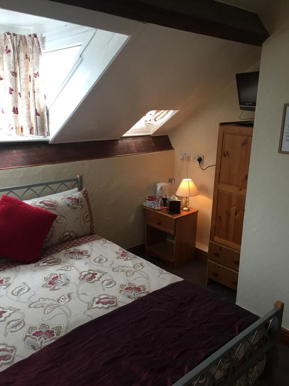 Standard Single Room with Shower
