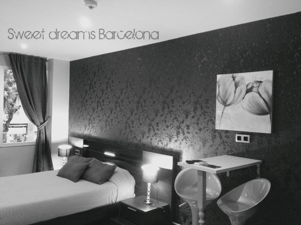 Family or Triple Room with Private Bathroom
