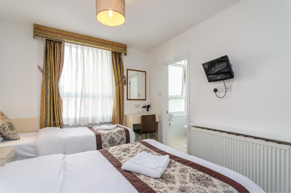 Quadruple Room,507256899:JPEG