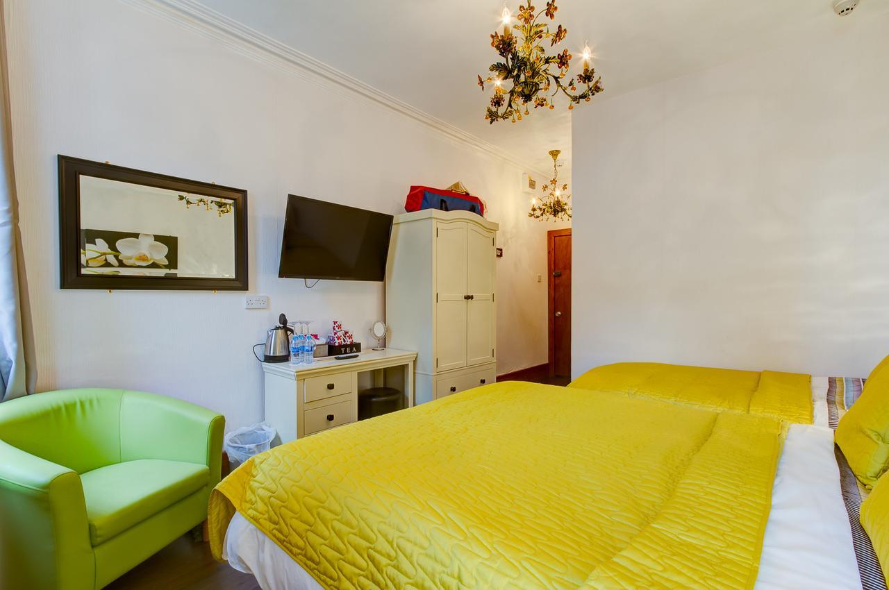 Quadruple Room with Shower