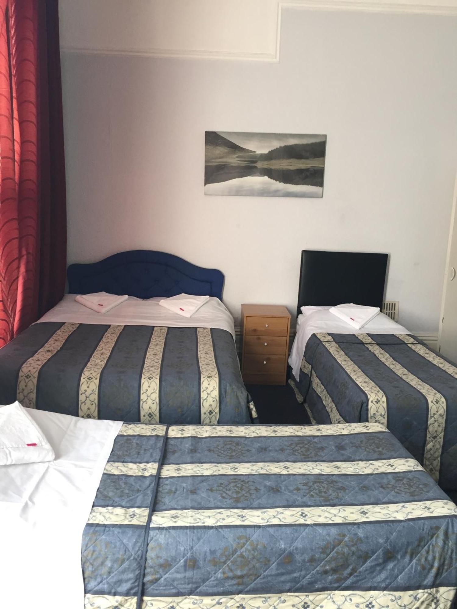 Family Room (5 Adults) with Private Bathroom