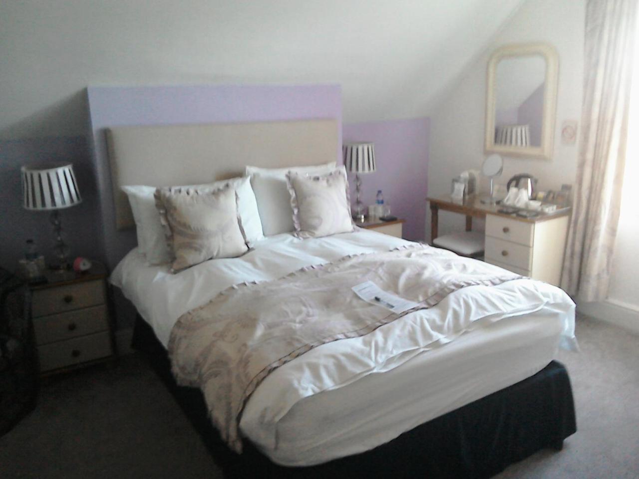 Deluxe Double Room with Shower