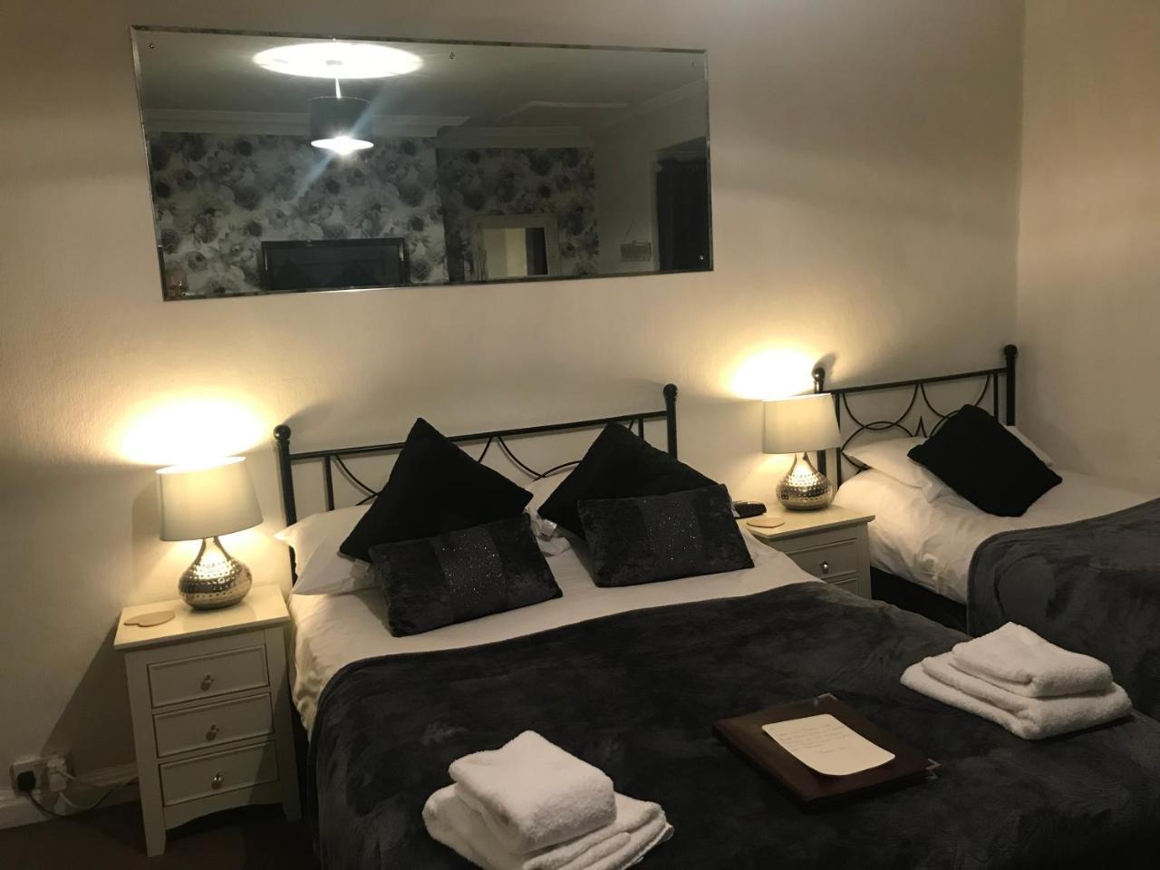 Large Twin Room