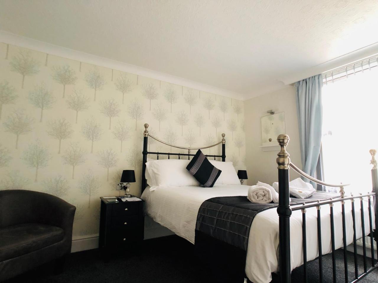 En Suite Double Room,658865667:JPEG