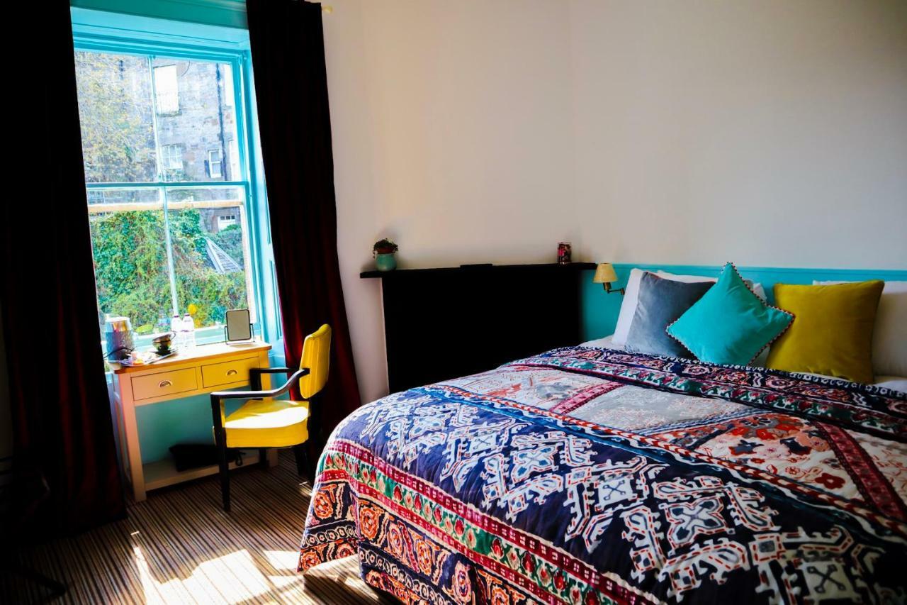 Large Double Room,779675010:JPEG